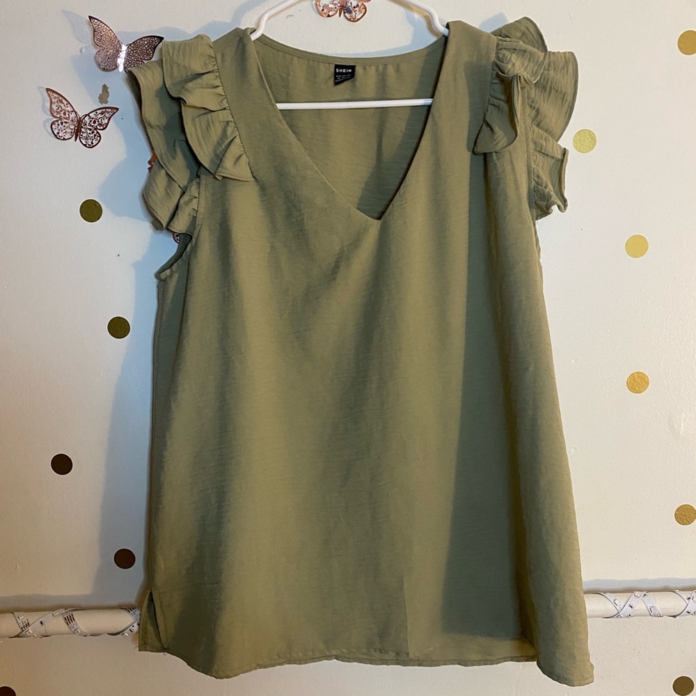 Green ruffle sleeve tank top